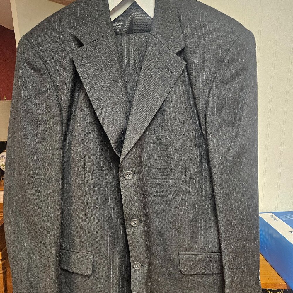 Mens grey striped suit made by Cianni 48R Jacket 43R Pant